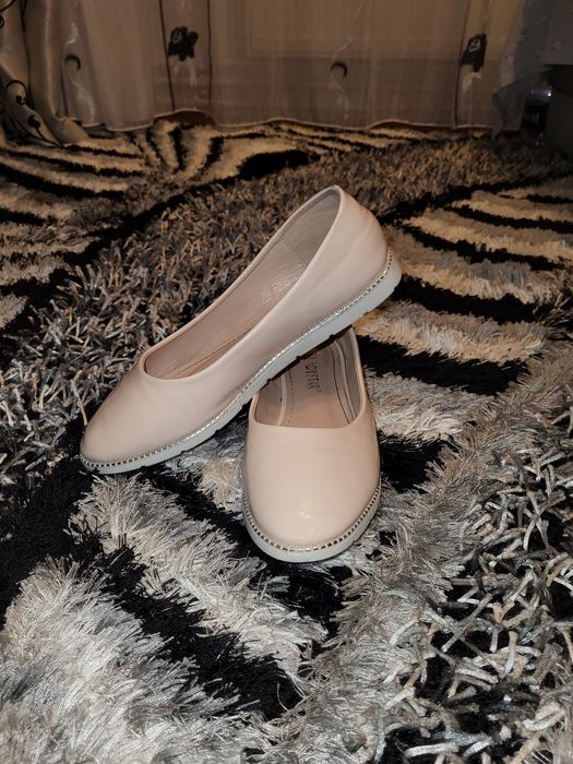 Diferite modele încălțăminte