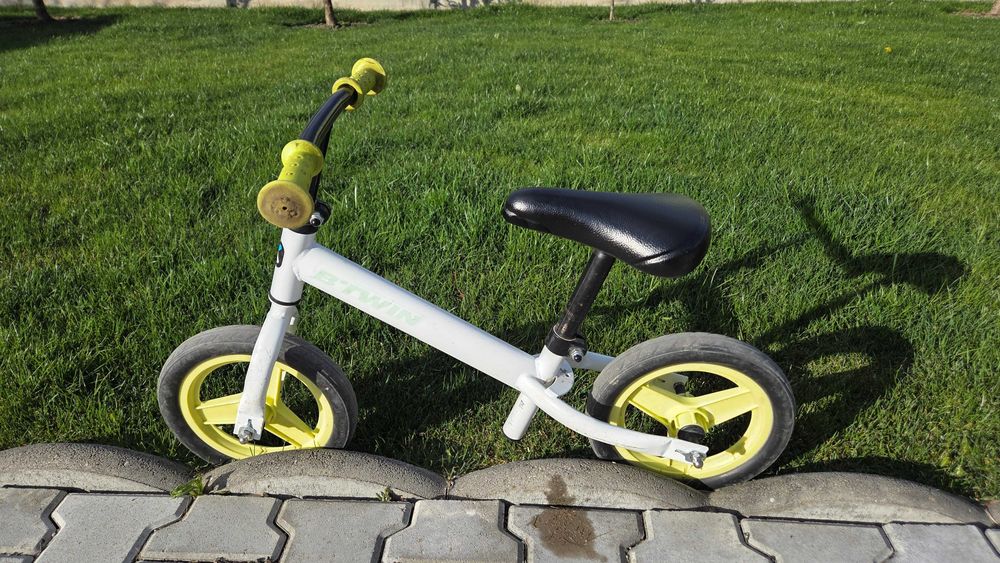 Bicicleta fara pedale 10 inch, alba, BTWIN