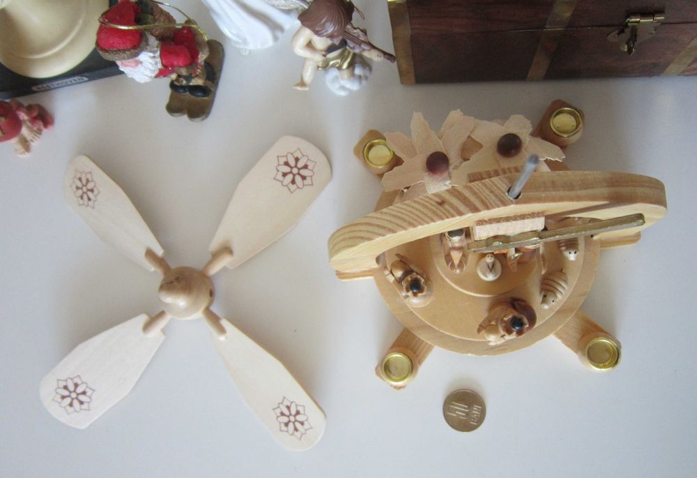 Craciun cadou rar Erzgebirge Carusel Scena Nasterii Germania 1980