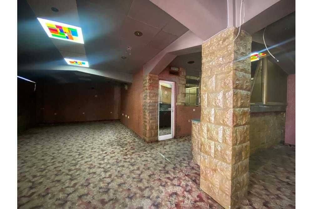Дава се под наем Магазин в Шумен, Център - 94 кв.м за 1377 € - Снимка #3