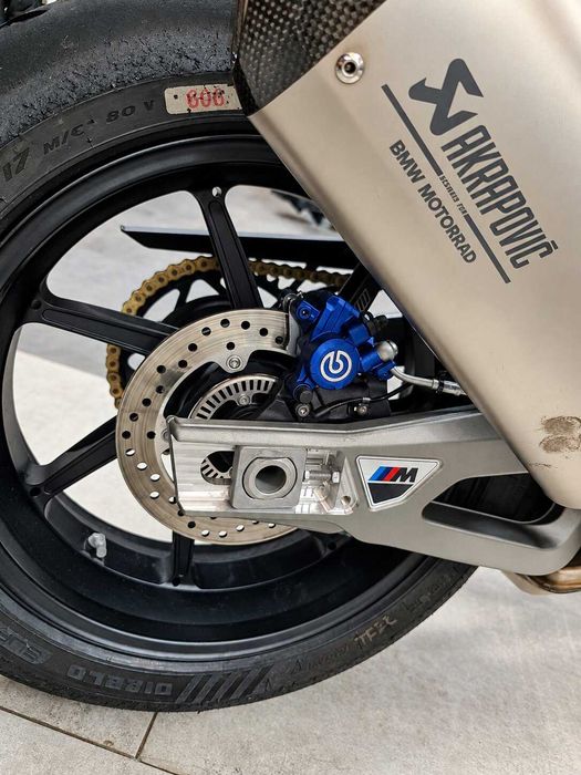 Пистов мотор BMW M1000R 2026