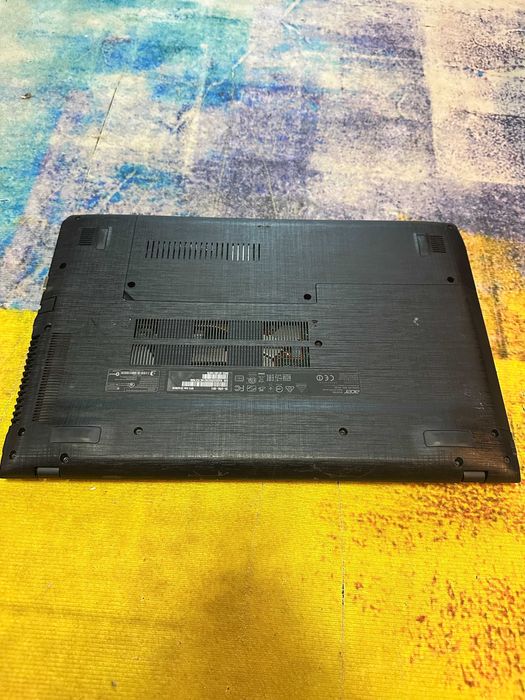 Laptop Acer E15-575g i5 gen 6  , video 2 gb