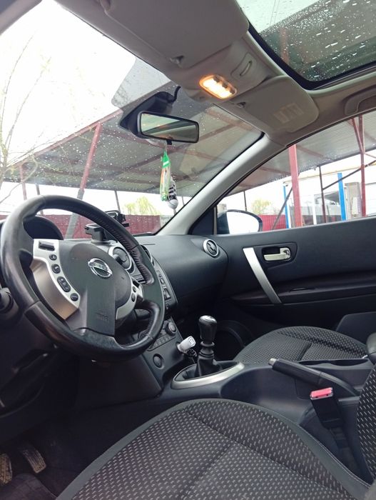 Nissan Qashqai +2 2010