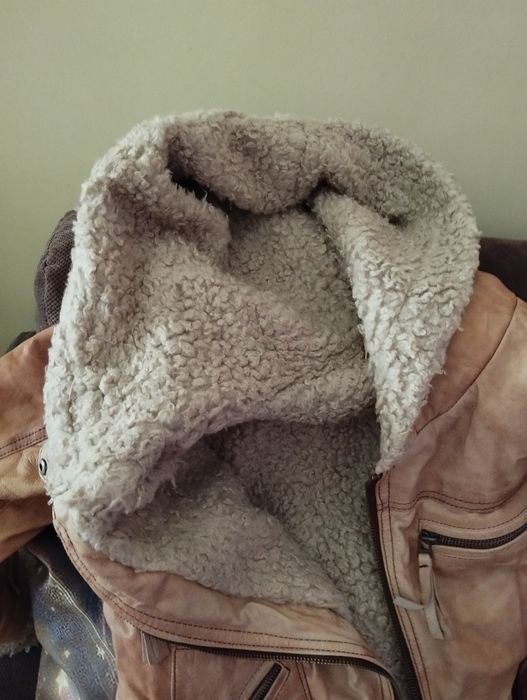 Кафяво дамско кожено яке