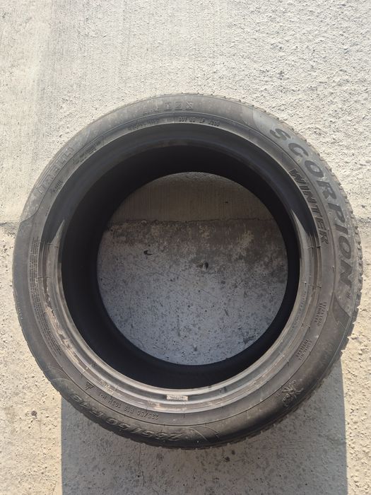 Vând cauciucuri 235/50/19 M+S set complet imp Germania  //Pirelli//