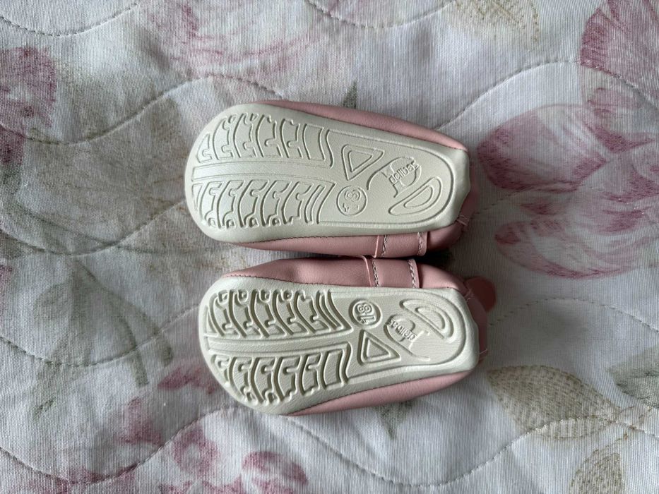 Бебешки пантофки в розово, 18 размер, нови