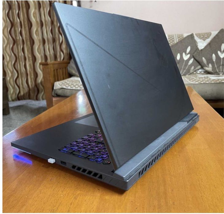 Игровой Ноутбук Asus ROG STRIX G18