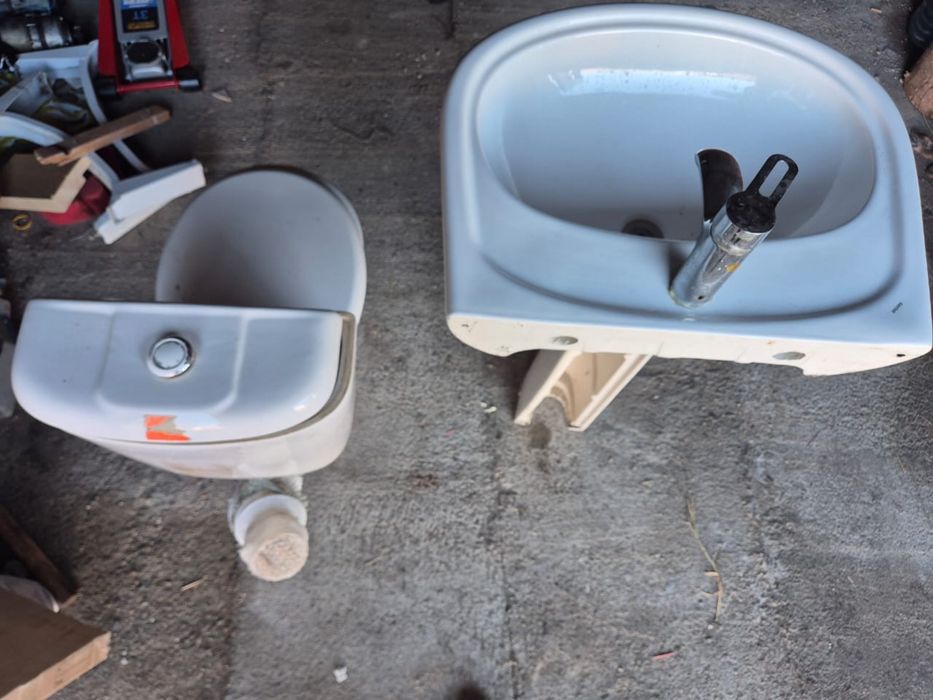 Ванна, унитаз, раковина