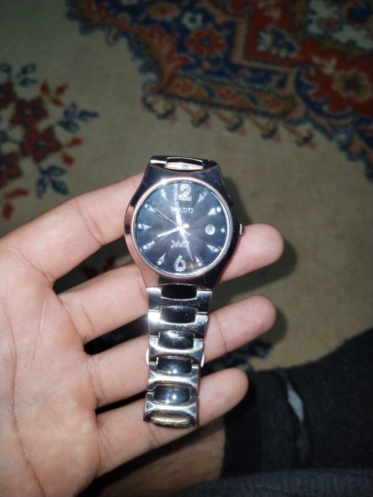 Продаю Часы кварц