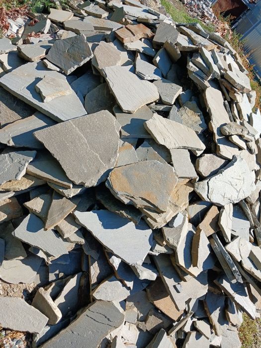 Vând piatră naturală