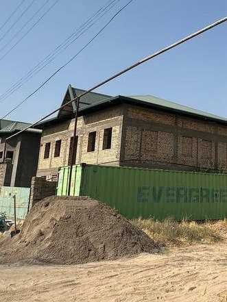 Дом 9 соток 10 комнатная, Кибрайский район ул. Бугор (НБ)