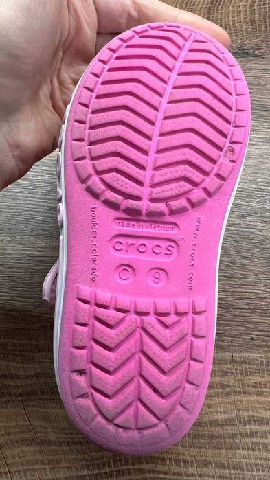 Детски сандали Crocs за момиче – електриково розово