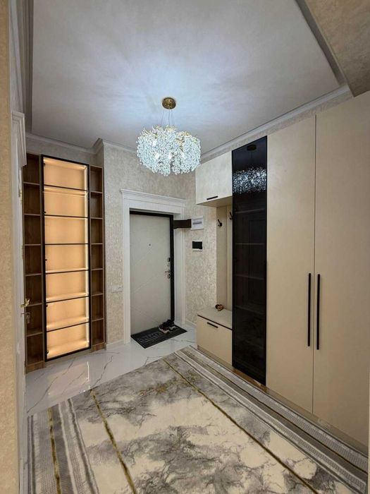 3х комнатная квартира на 5  этаже 67кв/м, в Самарканде