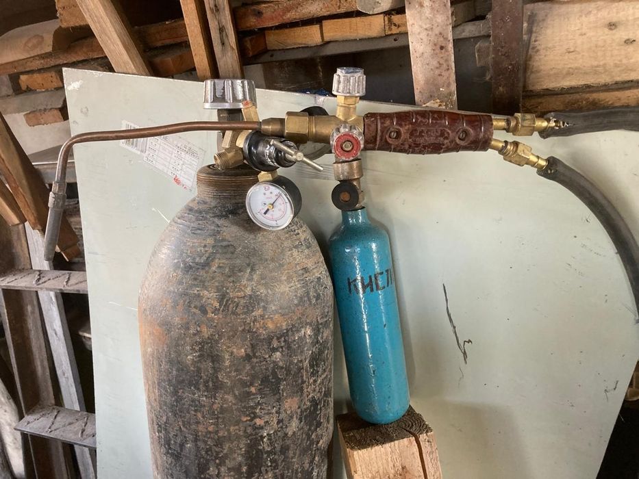 Кислородный, воздушный  баллоны