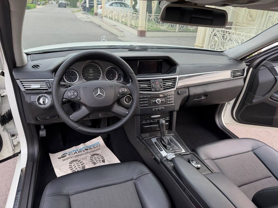 Mersedes W212 QAYTA JIXOZ EMASS!!! 2011Состаяние Идеално Пробег 182000