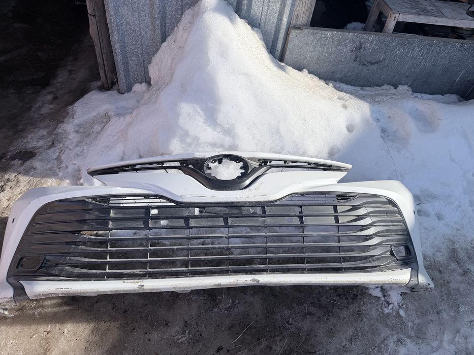 Бампер тайота камри 70.