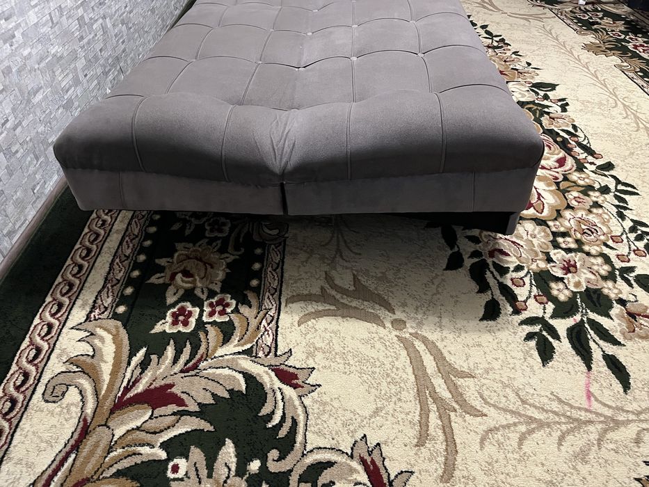 Продам диван в отличном состоянии