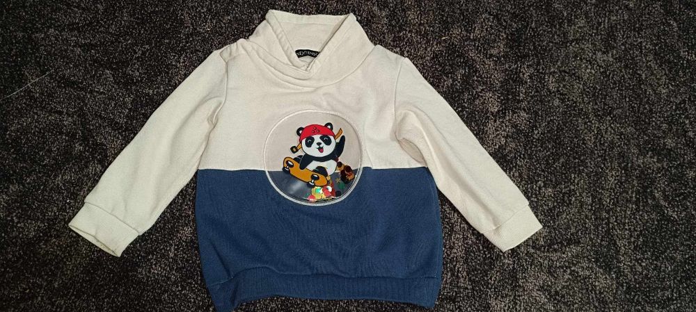 Gecută și hanorac 86