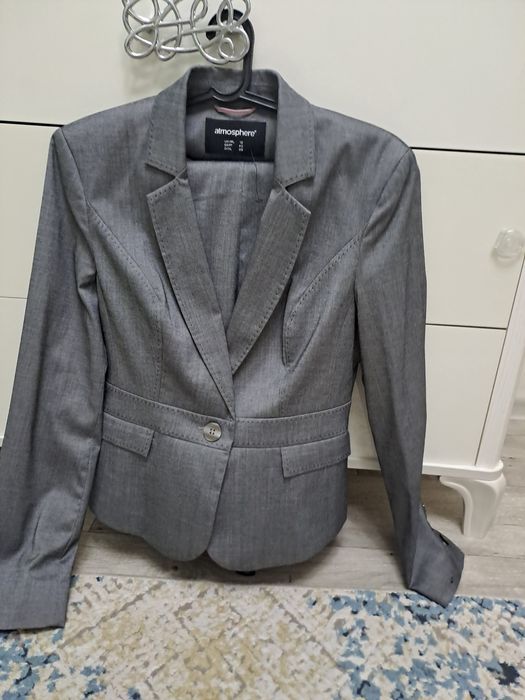 Продам костюм в отличном состоянии