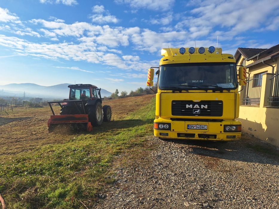 Servicii de întreținere terenuri
