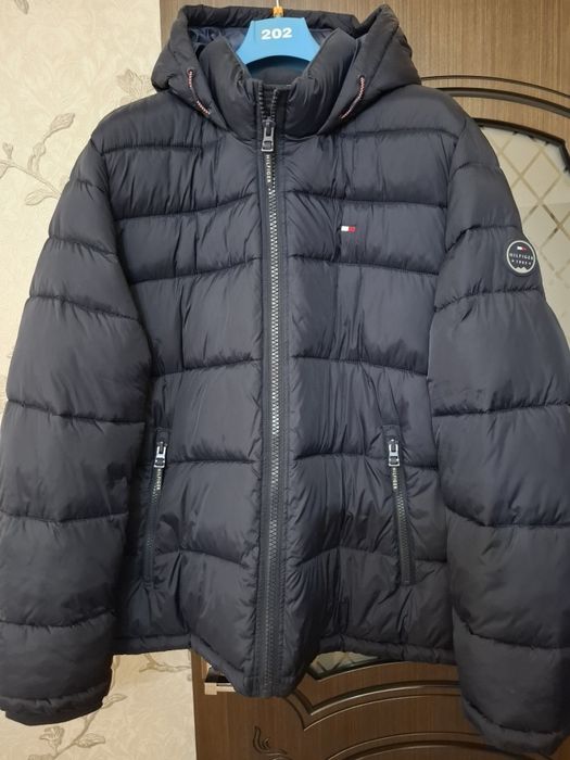 Пуховик Hilfiger 56р