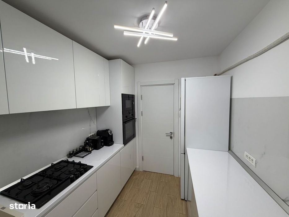 Apartament 3 camere zona Faleza Nord Renovat Total cu Centrala