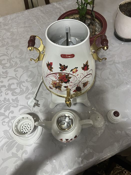 Электросамовар TriTower TT-781 белый