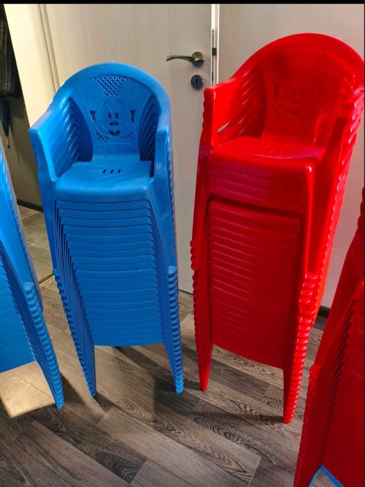 Детски столчета!