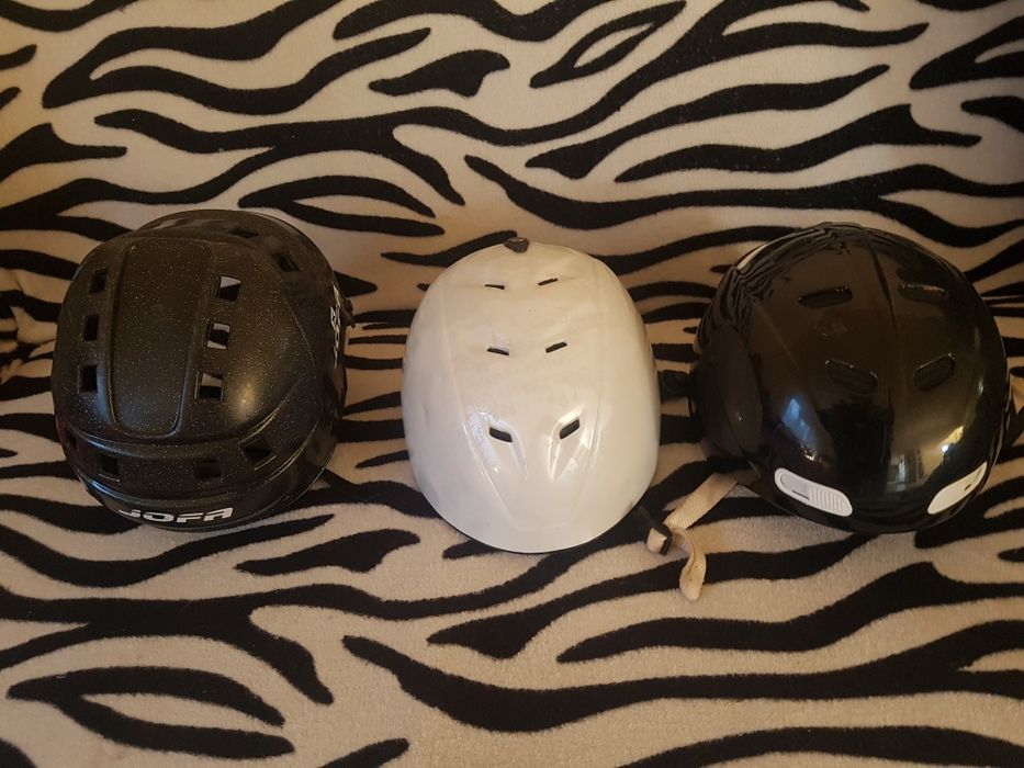 Pantaloni piele, geci, casca, manusi moto, motociclist