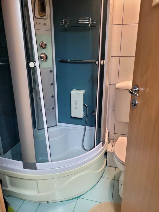Proprietar, inchiriez apartament 3 cam, decomandat, bilateral, 2 bai, 77 mp, mobilat si utilat, centrala, Craiova-George Enescu, str. Dimbovita, et.3