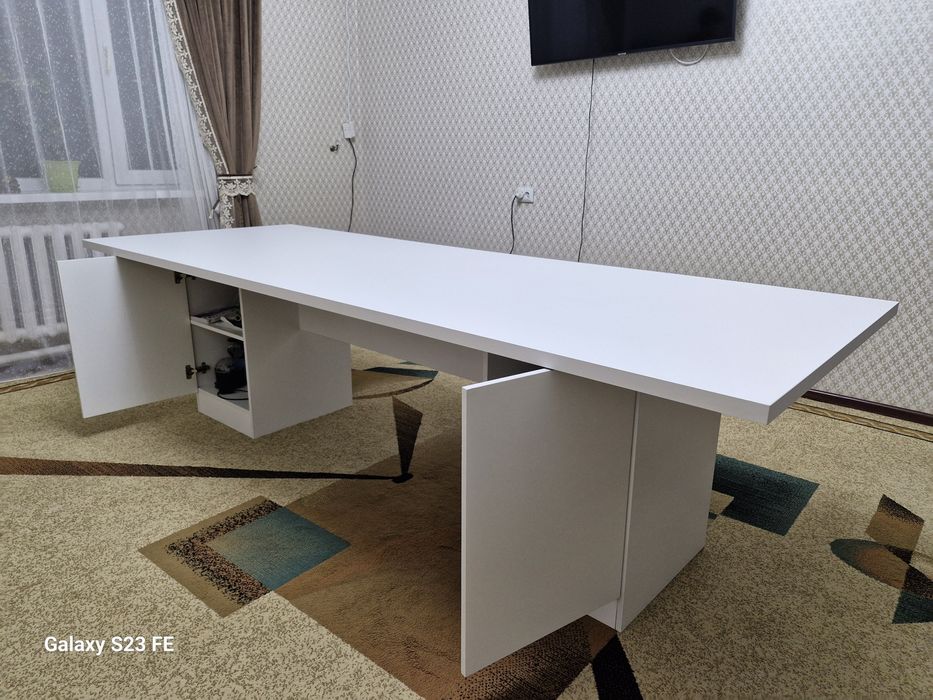 Срочно продам стол