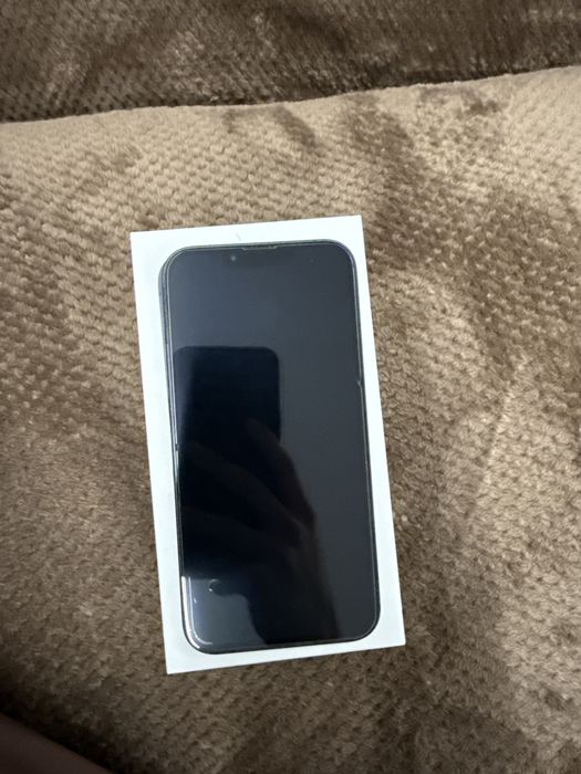 Iphone 13 с 1 година и 6 месеца гаранция