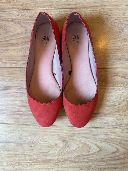 Balerini rosii H & M