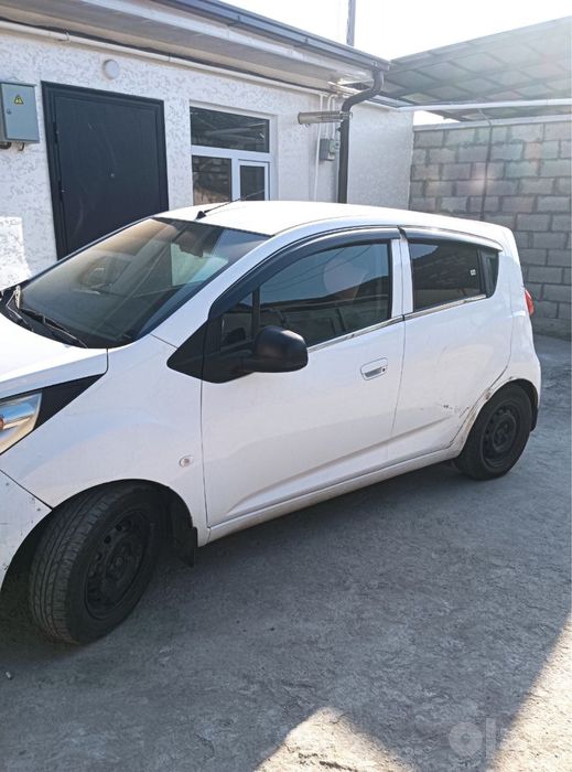 Продаётся Chevrolet Spark 2018 года — механика, хорошее состояние