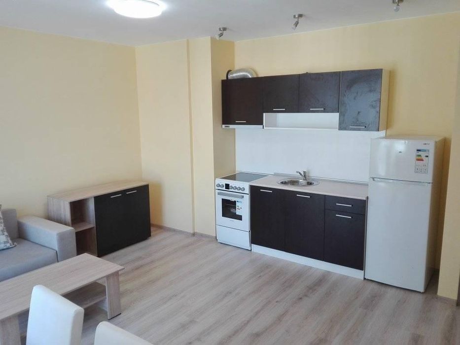 Дава се под наем Двустаен апартамент в Варна, Левски - 60 кв.м за 450 € - Снимка #1