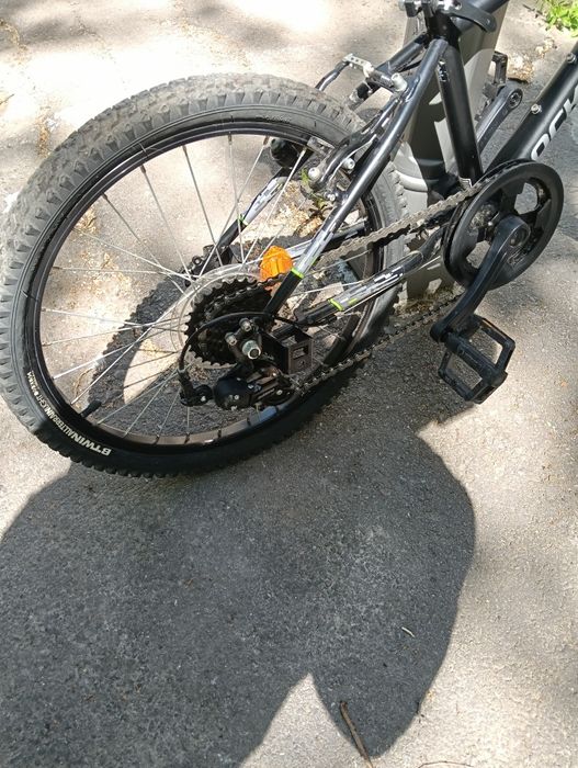Vând bicicletă copii 6-9 ani, cu ridicare din Constanța