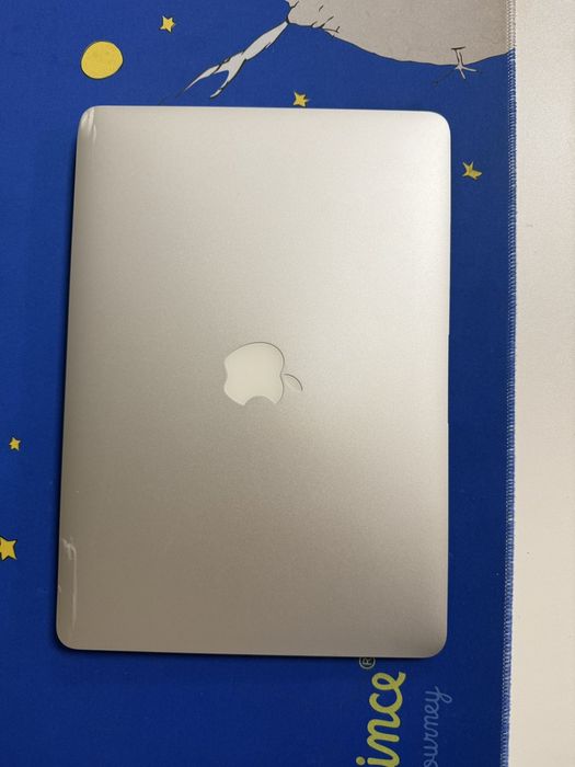 MacBook Air 13 (2013)