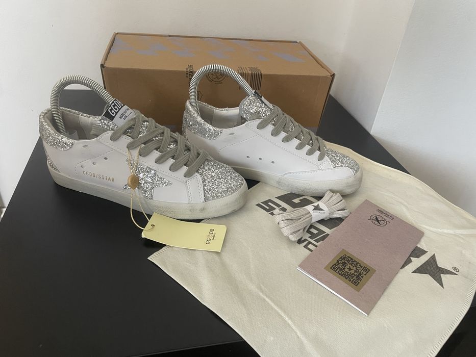 Adidași noi Golden Goose