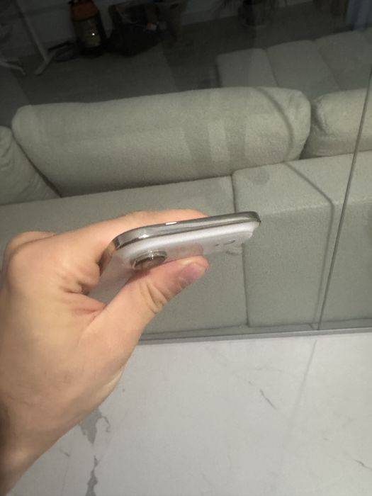 Iphone 17 AIR 256 gb - 94% viata bareriei, ISTYLE GARANTIE
