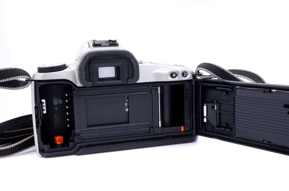 Aparat foto film Canon EOS 500n montura EOS EF