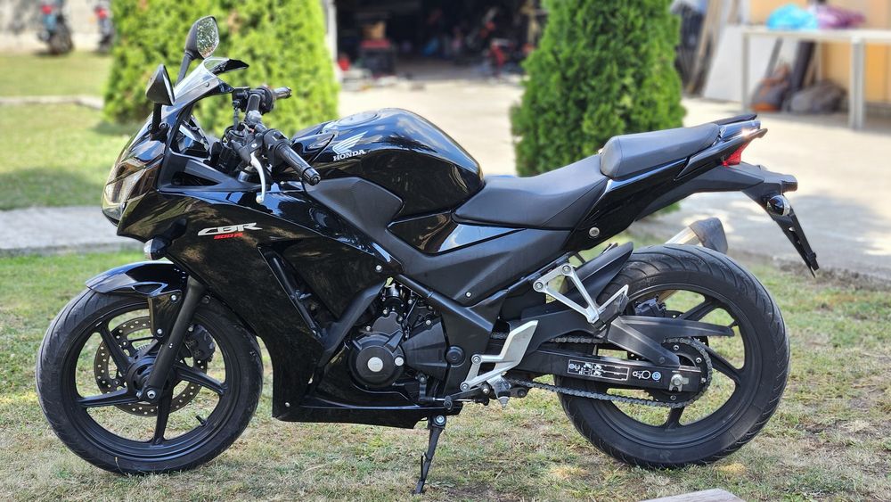 Honda CBR 300 RA