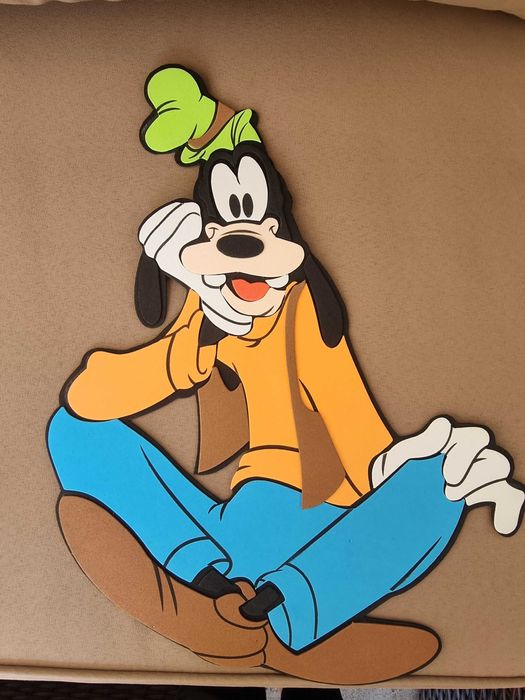 Desene pereti camera copii, stickere pereti, personaje Disney