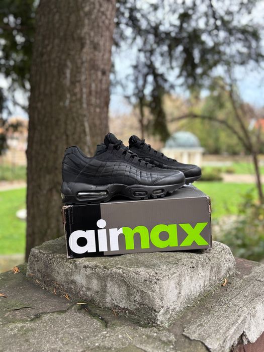 Nike air max 95 | Black & White [44 & 43]