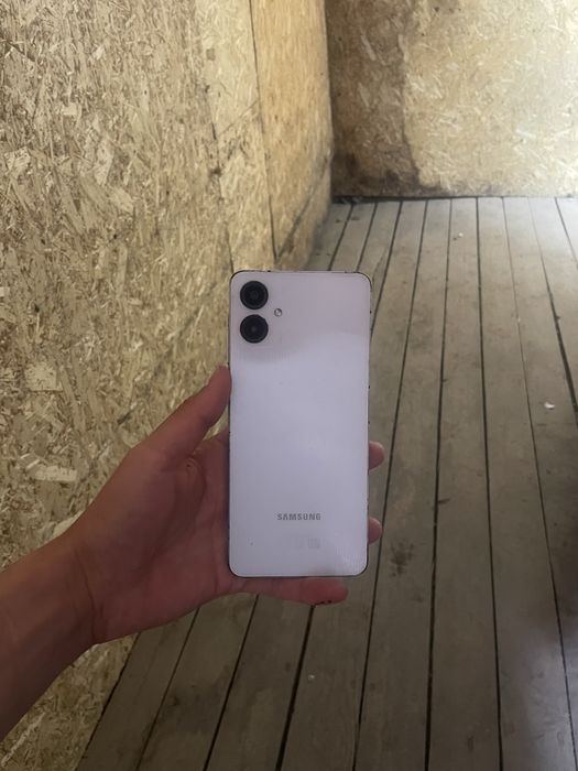 Самсунг а06 помять 128гб