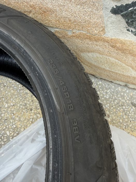 235/45/18 зимни GoodYear ultragrip performace 3
