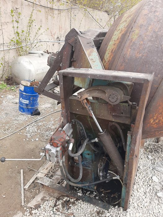 Продам бетономешалку