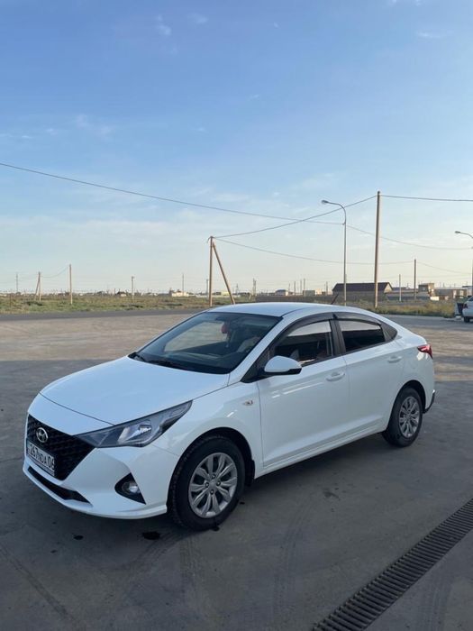 Hyundai accent 2021