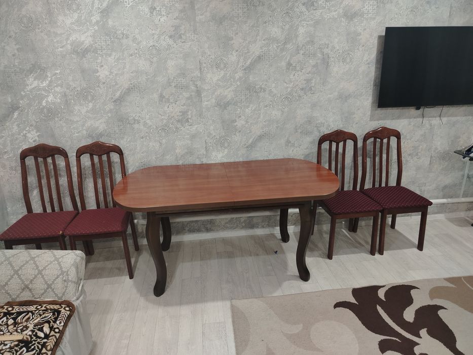 Продам стол со стульями