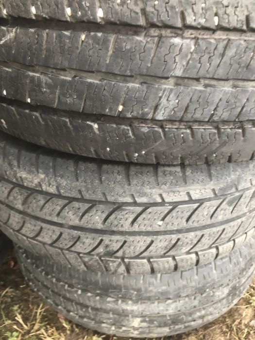 Cauciucuri 195 79 15 C si 225 70 15 C