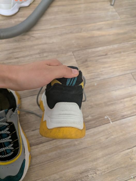 Кроссовки 38 размера